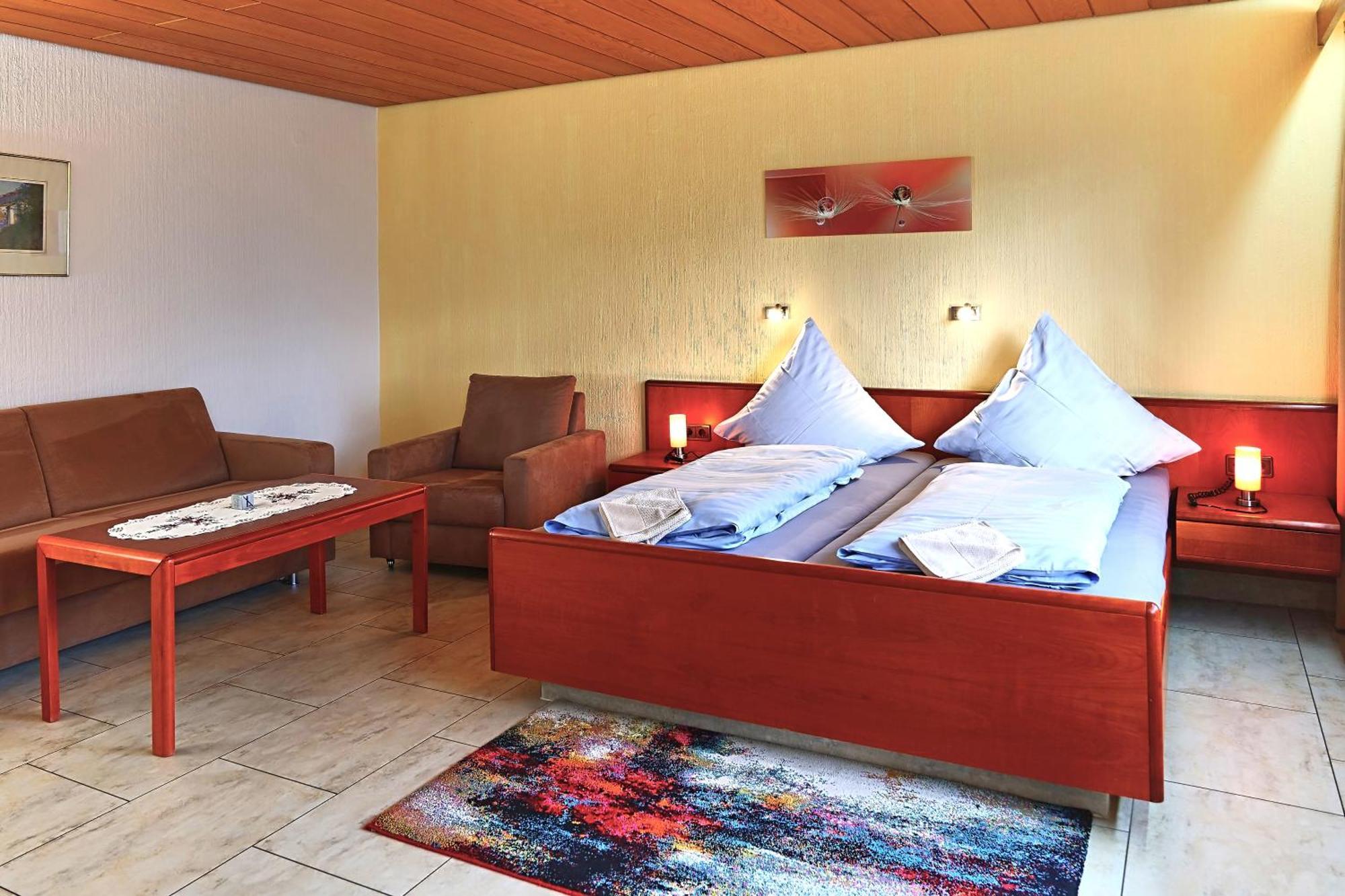 Hotel Garni Sebastian Kirrweiler  Εξωτερικό φωτογραφία
