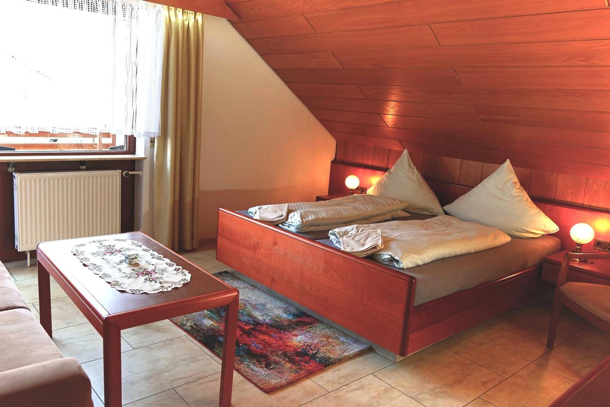 Hotel Garni Sebastian Kirrweiler  Εξωτερικό φωτογραφία
