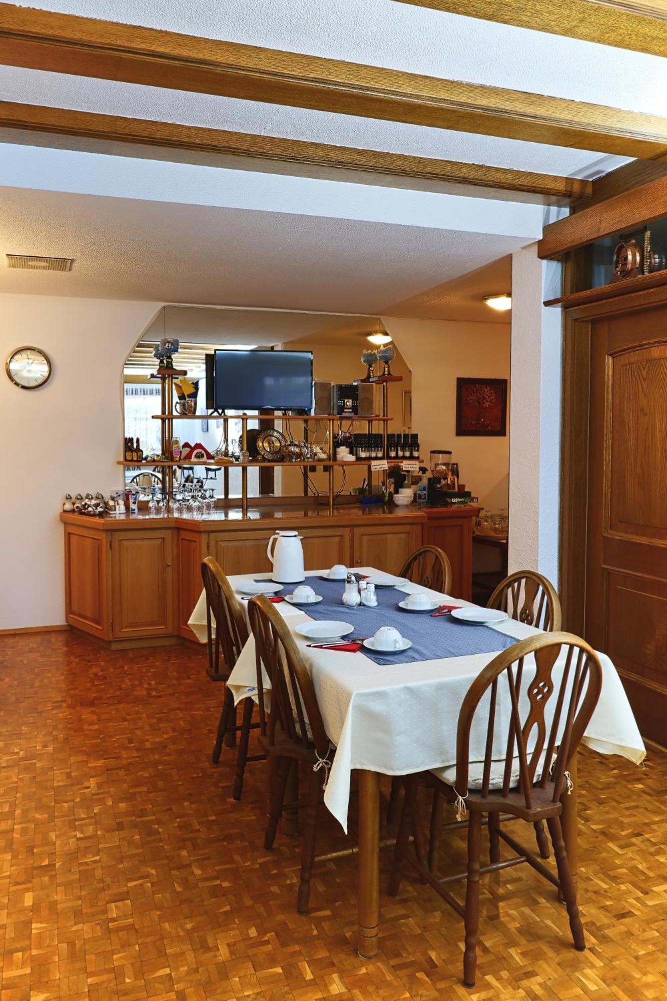 Hotel Garni Sebastian Kirrweiler  Εξωτερικό φωτογραφία