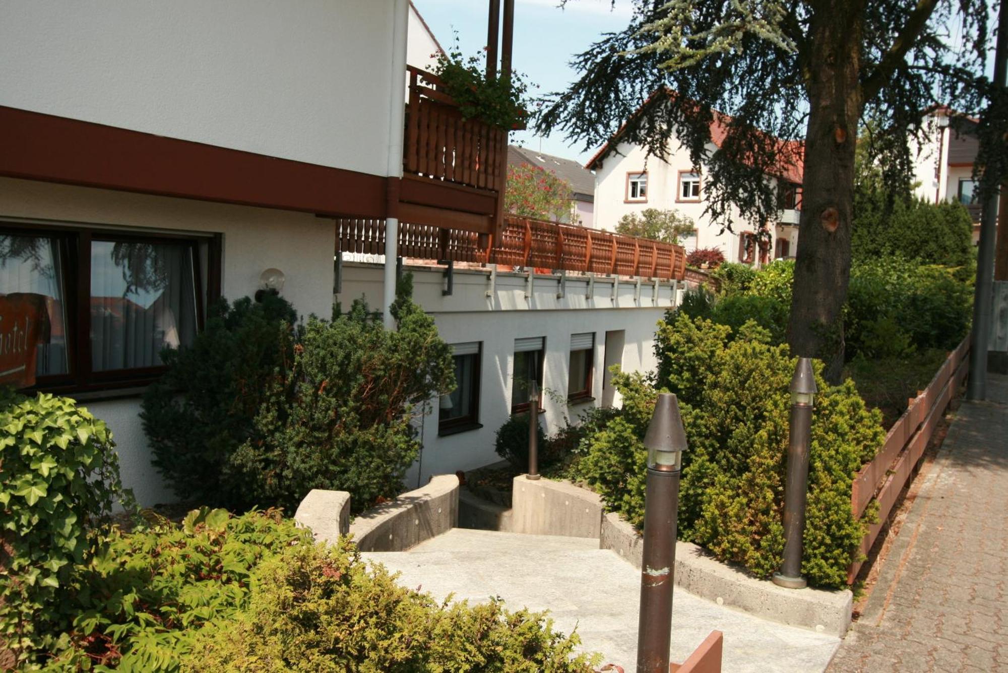 Hotel Garni Sebastian Kirrweiler  Εξωτερικό φωτογραφία