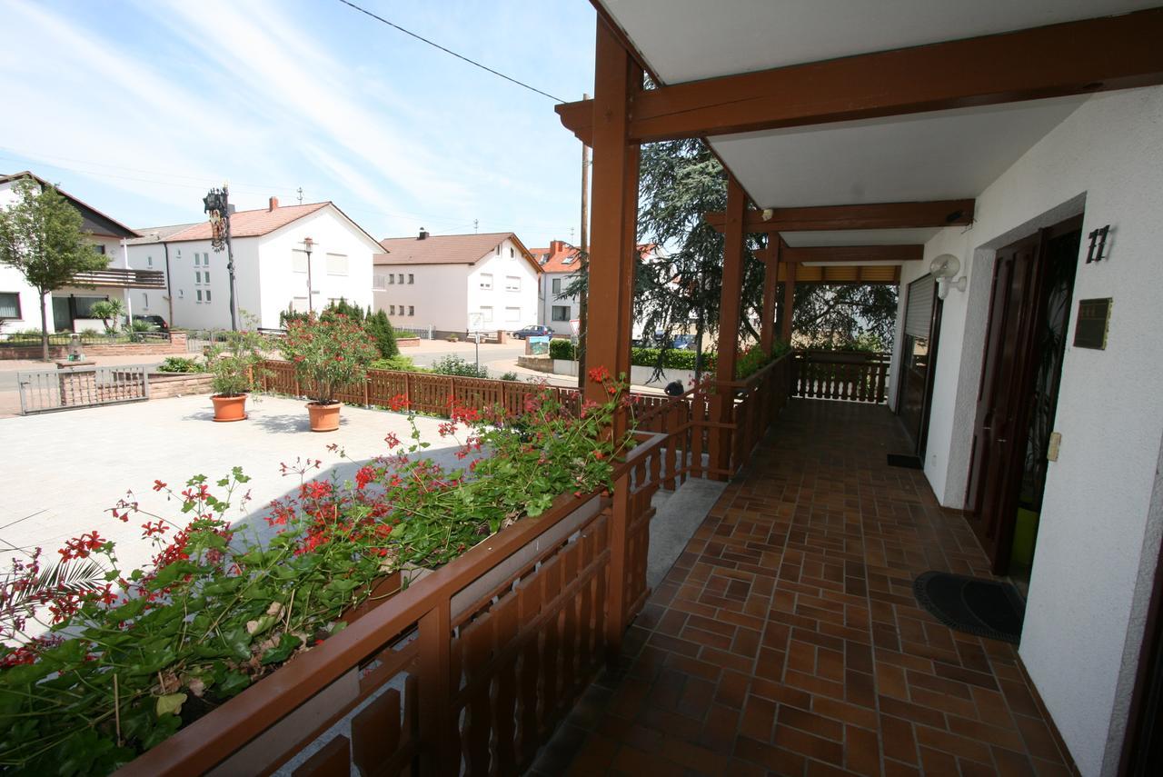 Hotel Garni Sebastian Kirrweiler  Εξωτερικό φωτογραφία